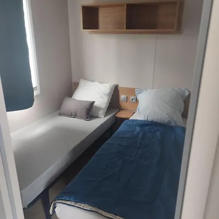 Mobil-home Bord De * קולוויל-סור-מר